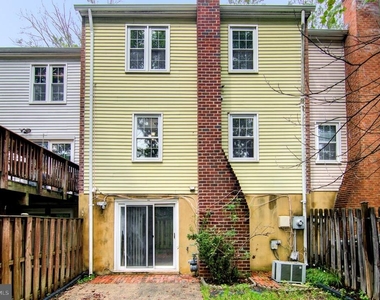 7763 Durer Court - Photo Thumbnail 38