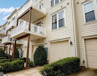 5609 Harrington Falls Lane - Photo Thumbnail 16