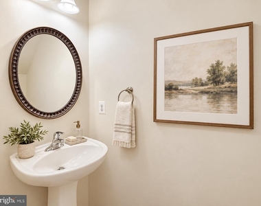 5609 Harrington Falls Lane - Photo Thumbnail 7