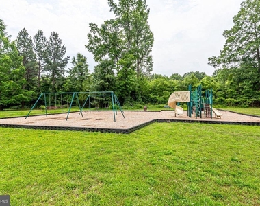 6631 Wakefield Drive - Photo Thumbnail 23