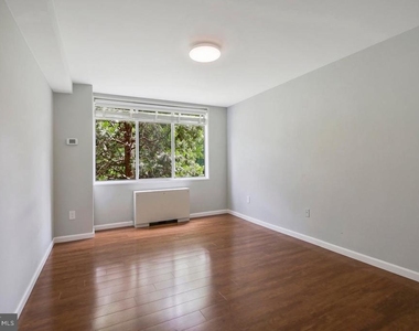 6631 Wakefield Drive - Photo Thumbnail 9