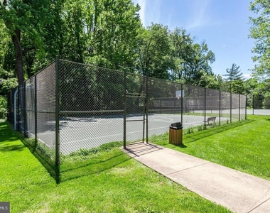 6631 Wakefield Drive - Photo Thumbnail 19