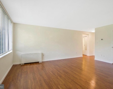 6631 Wakefield Drive - Photo Thumbnail 3