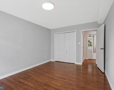 6631 Wakefield Drive - Photo Thumbnail 10