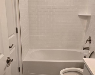 107 Boone Court - Photo Thumbnail 32
