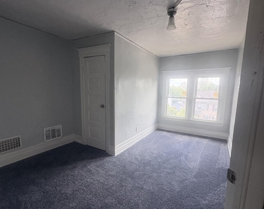 670 Pingree - Photo Thumbnail 8