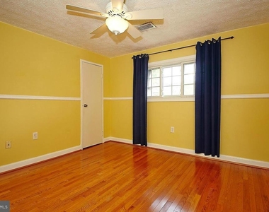 137 Virginia Avenue S - Photo Thumbnail 8