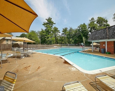 137 Virginia Avenue S - Photo Thumbnail 14