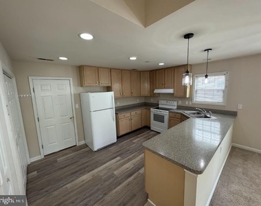 799 Ripplebrook - Photo Thumbnail 5