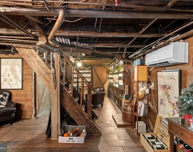 425 Queen Street - Photo Thumbnail 50