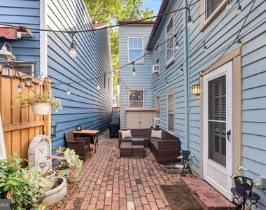 425 Queen Street - Photo Thumbnail 57