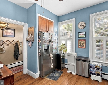 425 Queen Street - Photo Thumbnail 9