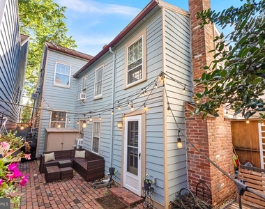 425 Queen Street - Photo Thumbnail 55