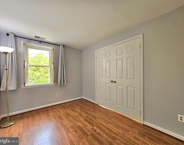 516 N West Street - Photo Thumbnail 16