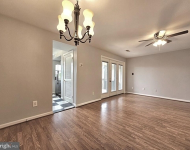 516 N West Street - Photo Thumbnail 3