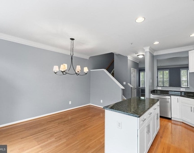 4929 Kilburn Street - Photo Thumbnail 22