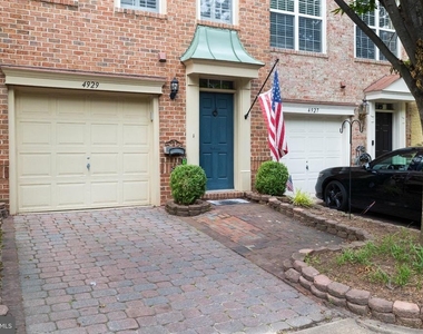 4929 Kilburn Street - Photo Thumbnail 2