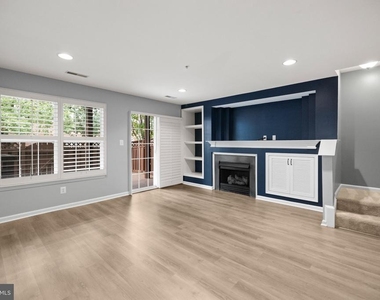 4929 Kilburn Street - Photo Thumbnail 5