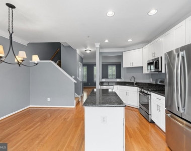 4929 Kilburn Street - Photo Thumbnail 21
