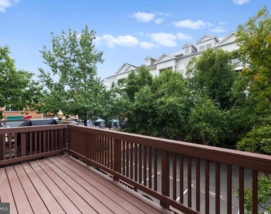 4929 Kilburn Street - Photo Thumbnail 28