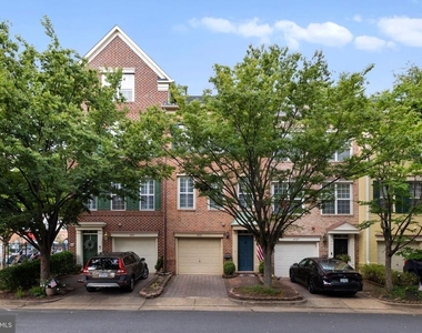 4929 Kilburn Street - Photo Thumbnail 1