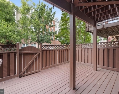 4929 Kilburn Street - Photo Thumbnail 11