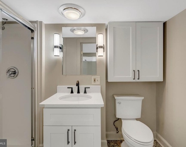 2727 N Dinwiddie Street - Photo Thumbnail 10