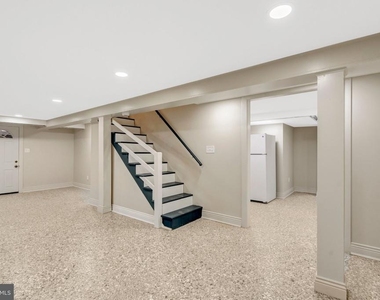 2727 N Dinwiddie Street - Photo Thumbnail 21