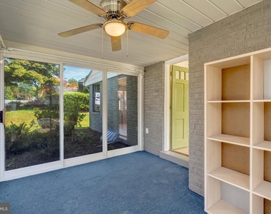 2727 N Dinwiddie Street - Photo Thumbnail 26