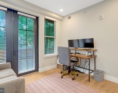 1245 N Pierce Street - Photo Thumbnail 19