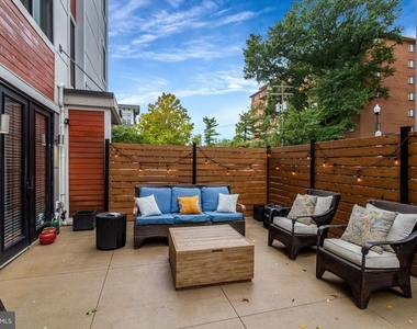 1245 N Pierce Street - Photo Thumbnail 23