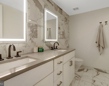 1245 N Pierce Street - Photo Thumbnail 14