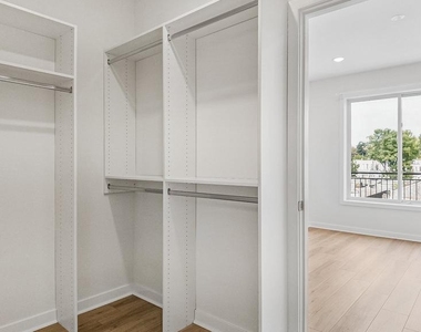 921 E Chelten Avenue - Photo Thumbnail 14
