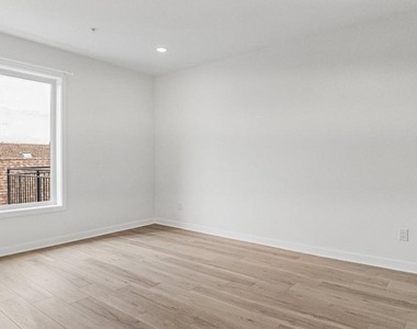 921 Chelten Avenue - Photo Thumbnail 9