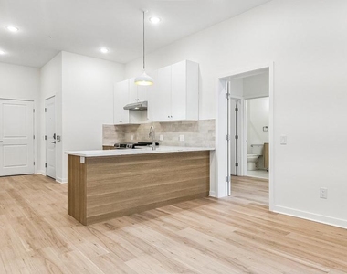 921 Chelten Avenue - Photo Thumbnail 16