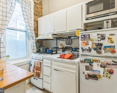 2316 Spruce Street - Photo Thumbnail 7