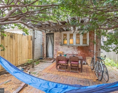 2316 Spruce Street - Photo Thumbnail 14