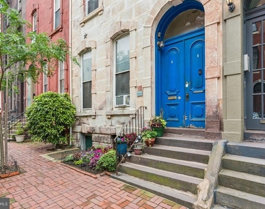 2316 Spruce Street - Photo Thumbnail 17