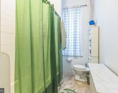 2316 Spruce Street - Photo Thumbnail 9
