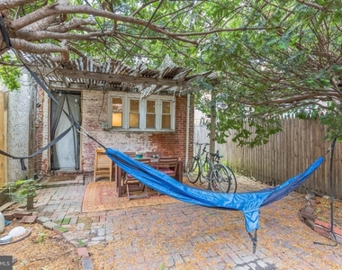 2316 Spruce Street - Photo Thumbnail 15