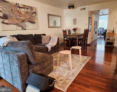 514 S 12th Street - Photo Thumbnail 3
