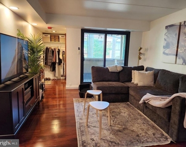 514 S 12th Street - Photo Thumbnail 5