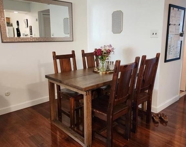 514 S 12th Street - Photo Thumbnail 4
