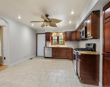 1910 Faber Street - Photo Thumbnail 21