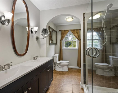1910 Faber Street - Photo Thumbnail 22