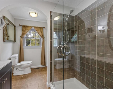 1910 Faber Street - Photo Thumbnail 23