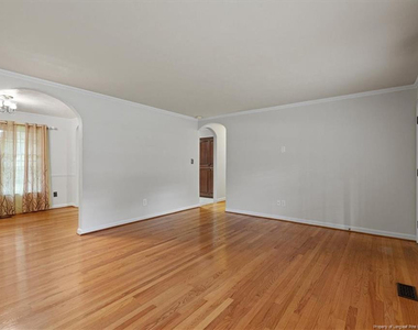 1910 Faber Street - Photo Thumbnail 9