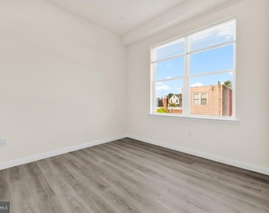 7513 Dicks Avenue - Photo Thumbnail 6