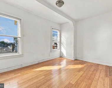 3214 W Diamond Street - Photo Thumbnail 6
