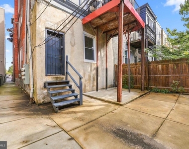 3214 W Diamond Street - Photo Thumbnail 9